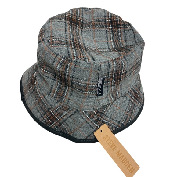 Steve Madden Accessories - NWT Steven Madden Reversible Bucket Hat
